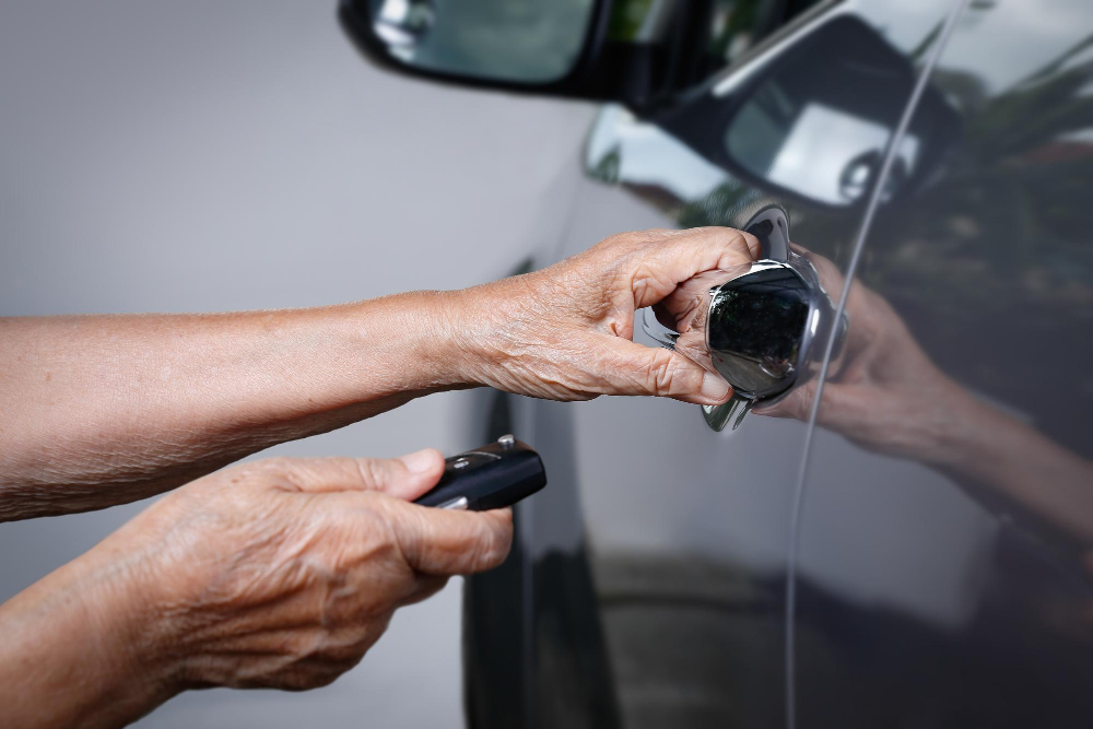 Auto Locksmith vs. Dealership vs. Roadside Assistance