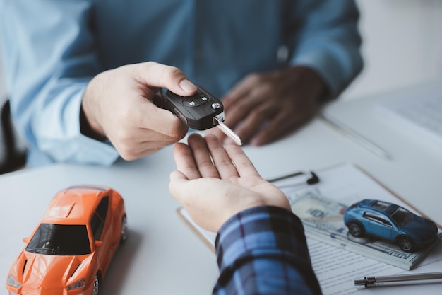 How Much Does Car Key Programming Cost in Orlando