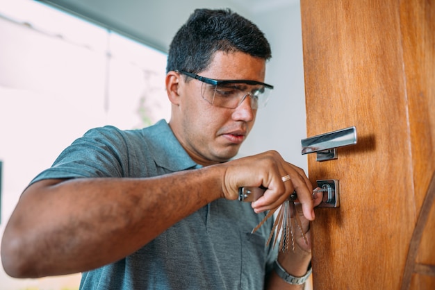 Should You Repair or Replace Your Lock